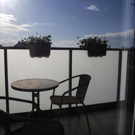 Apartament Holenderski Z Prywatnym Miejscem Postojowym W Garazu Koszalin Buitenkant foto